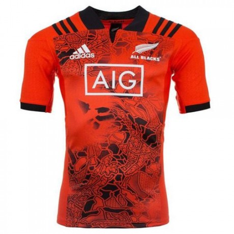 All Blacks 2017 men’s training jersey with mesh panels and NZ artwork