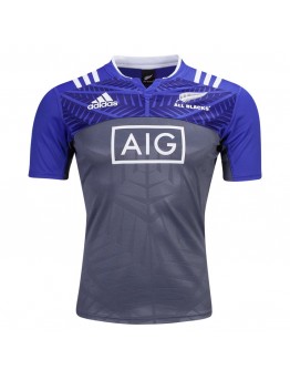 The Perfect Festival Gift: 2016/2017 All Blacks Training Rugby Jersey